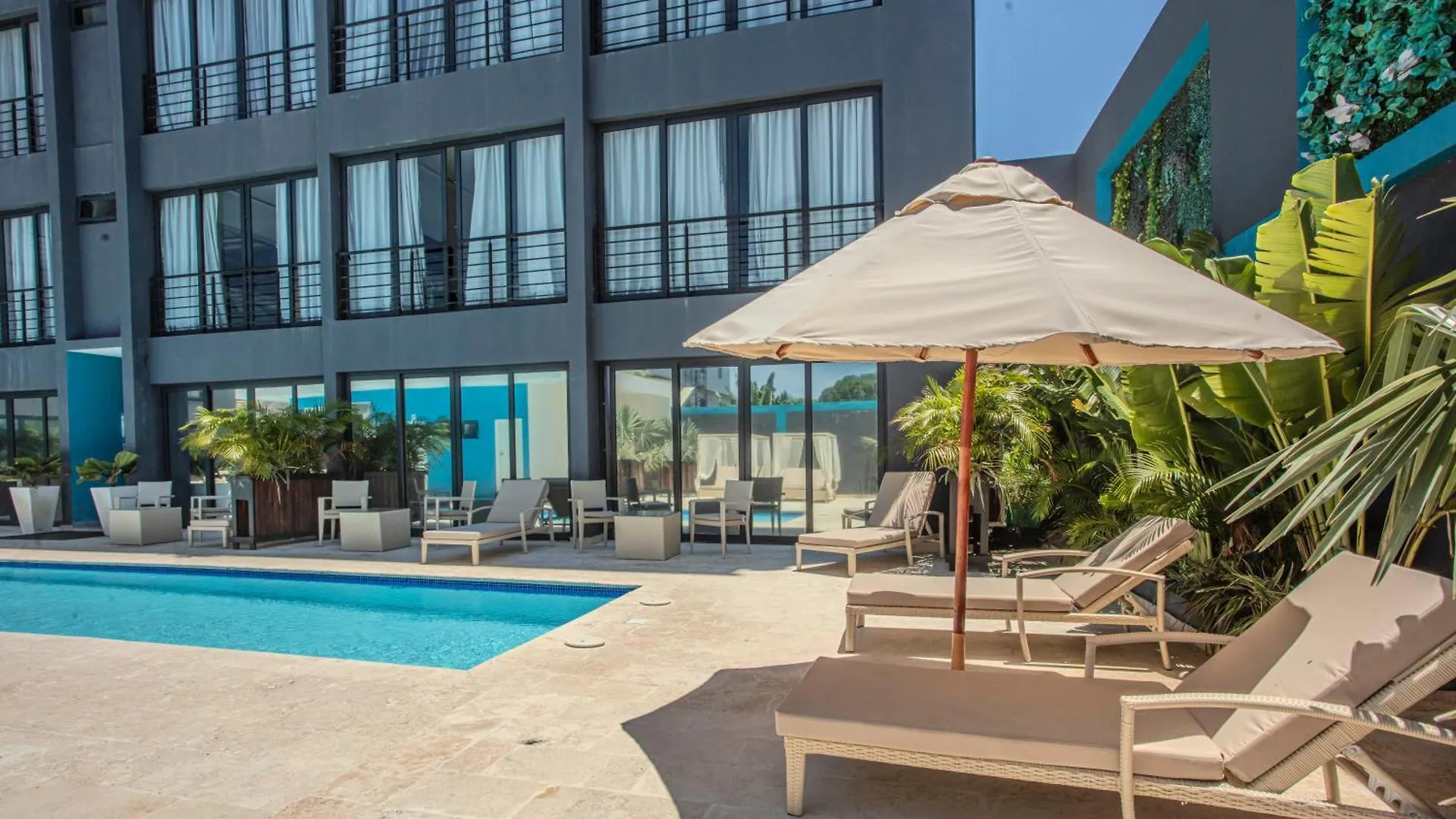 Instyle Residences At Rizz Suites Sosúa Hotel