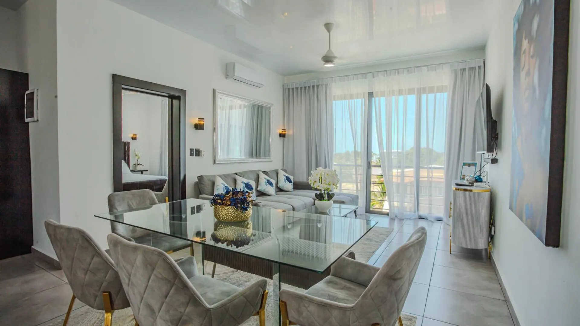 Instyle Residences At Rizz Suites Sosua 0*,