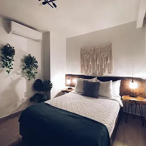 27 4*, Santo Domingo Dominican Republic